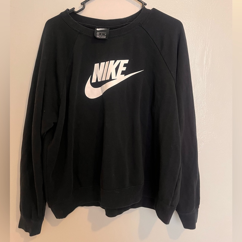 NIKE BLACK SWEATSHIRT - PLUS XL